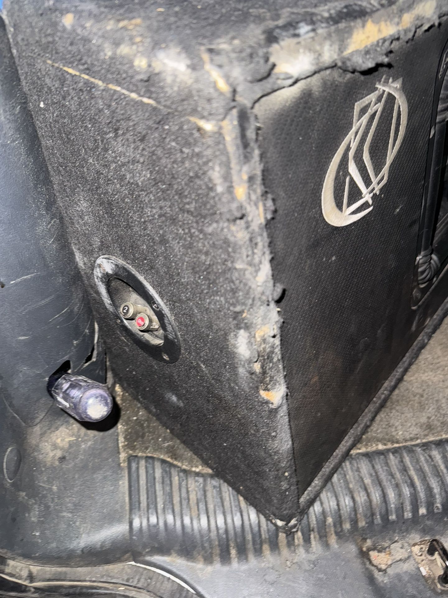 L5 Kicker With Ported Kicker Box Speaker Works Great