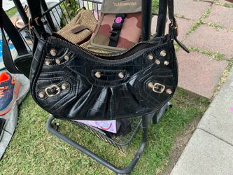 DIFFERENT KINDS OF HANDBAGS