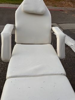 Beauty chair