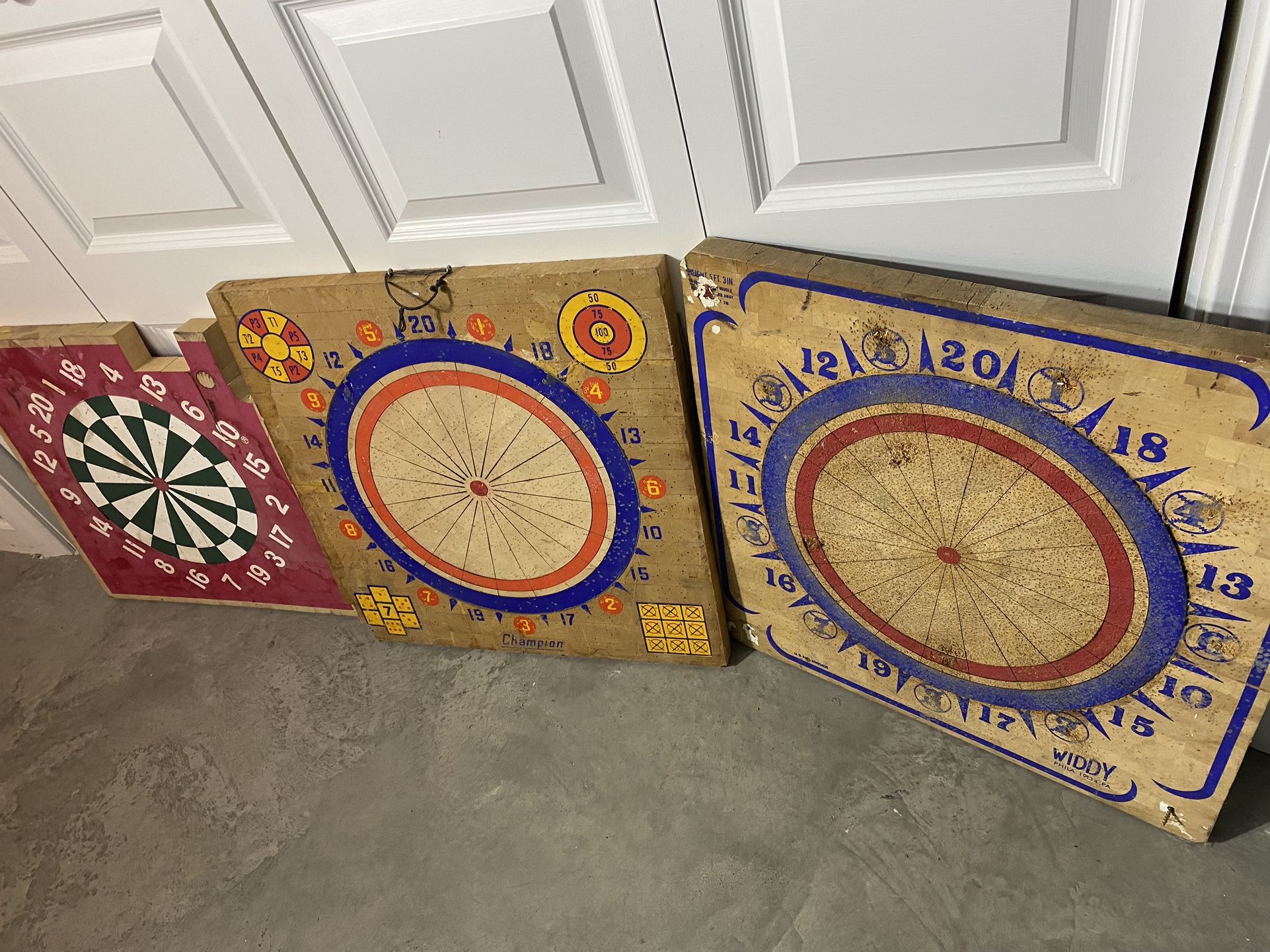 vintage dartboard collection three boards  can deliver