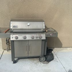 Weber Genesis 2 Grill In Good Shape With Cover 