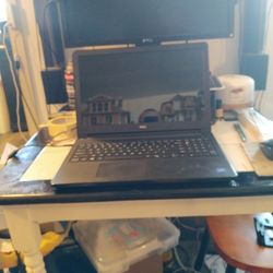 Laptop Dell Intel 15.8