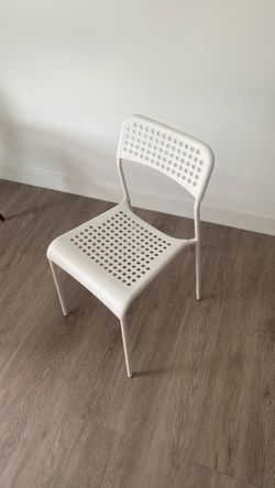 Plastic chair