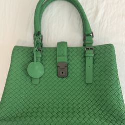 Green Intrecciato Medium Bag
