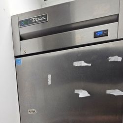 True Upright Commercial Freezer  (Offer Up!)