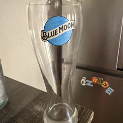 Blue Moon Signature Glass 9 Total 