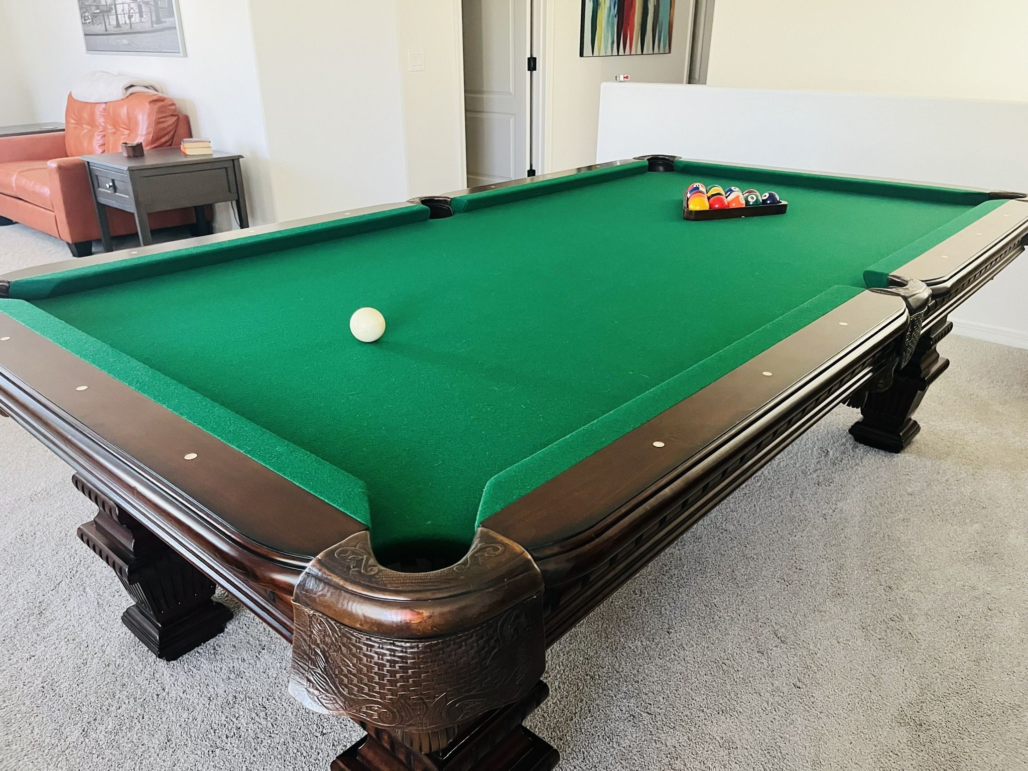 Beautiful Regulation Size Billiards Table (Pool Table) INCLUDES FREE DELIVERY