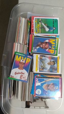BASEBALL CARDS