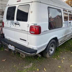 1999 Dodge Ram Van