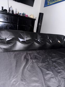 Speaker rack