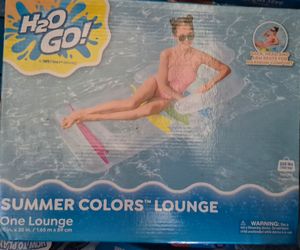 New pool float