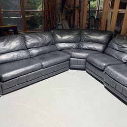 6 Seat Reclining Sofa With Full Size Bed