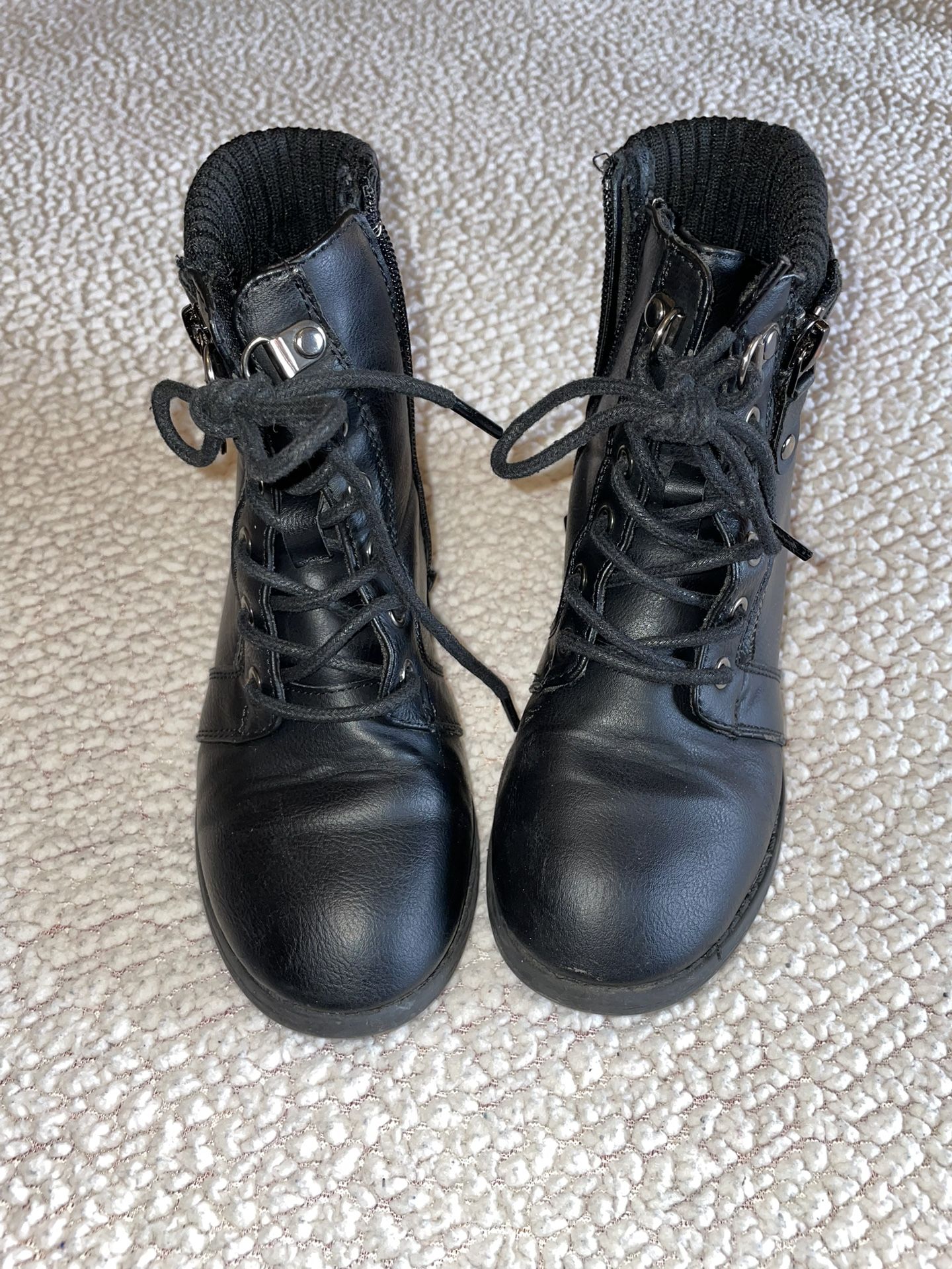 Girls Black Boots. Size 13