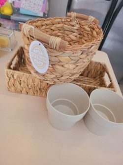 Decorative Baskets & Plant Pots