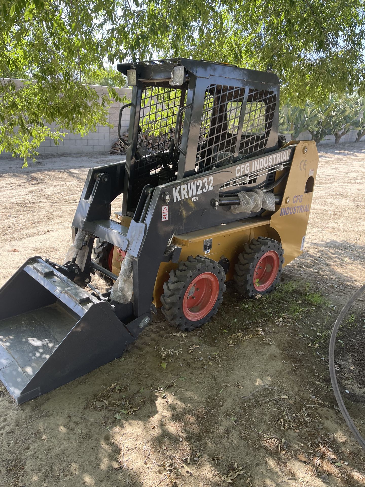 Bobcat Like Small Loaders