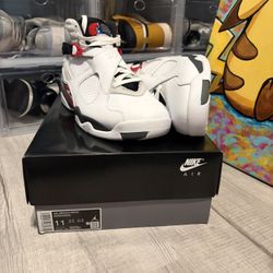 SZ 11 BRAND NEW DS BUGS BUNNY 8 
