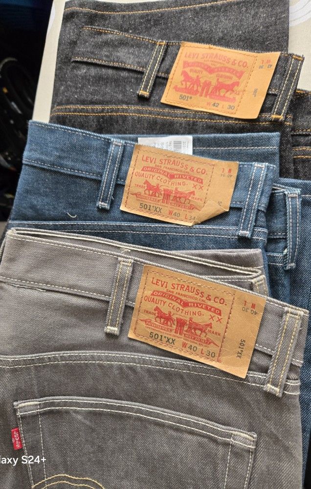 Mens 501 Shrink To Fit Levi's Great Condition 42, 40