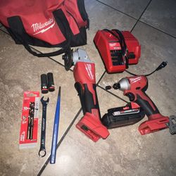 Milwaukee Power Tools