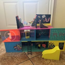 LOL Surprise 2 Story Clubhouse Playset Dollhouse Container House