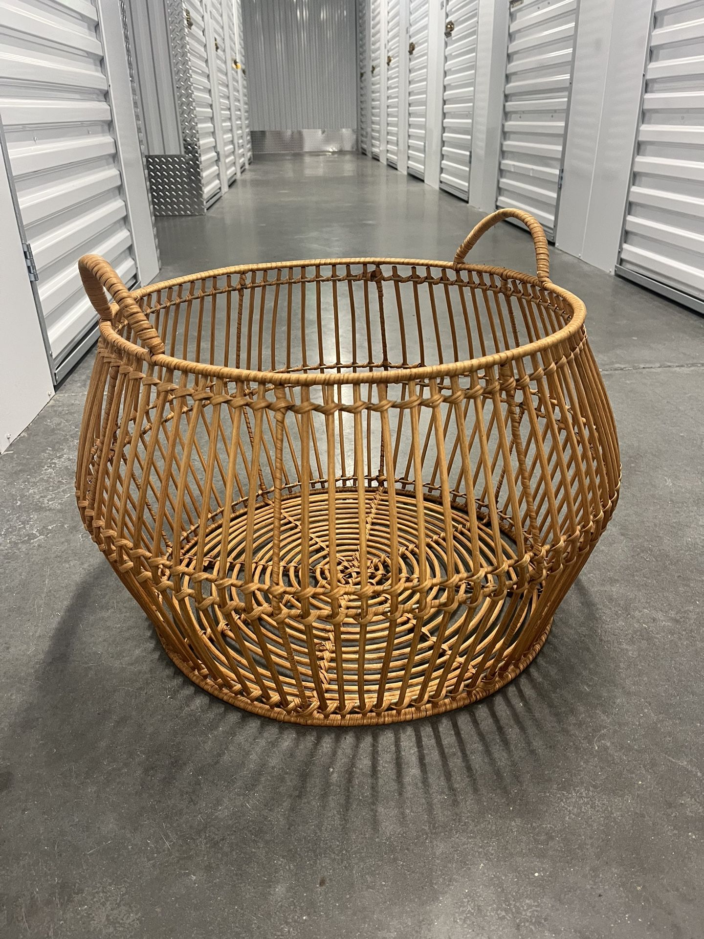Rattan Blanket Basket