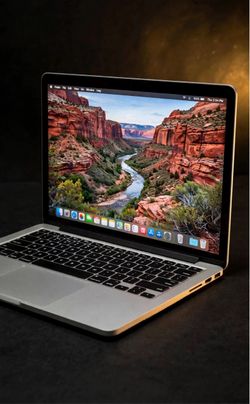 Apple MacBook Pro 13” Retina i5/8GB/256GB SSD $180