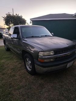 2001 Chevrolet Silverado Extended Cab Pickup Truck