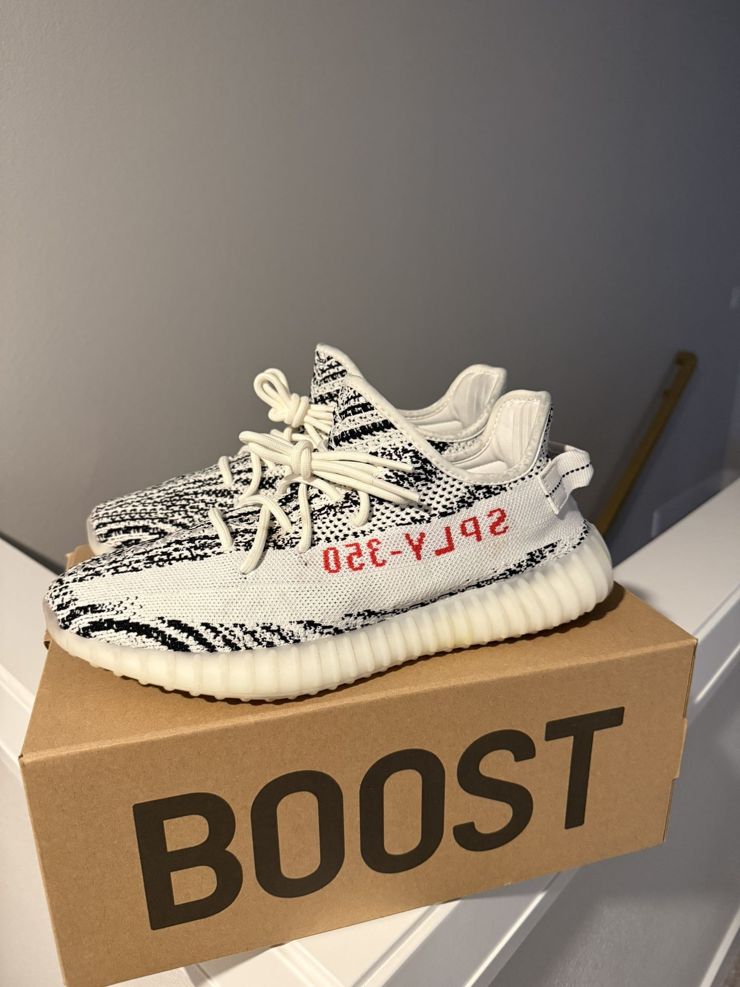Adidas Yeezy 350 V2 Zebra