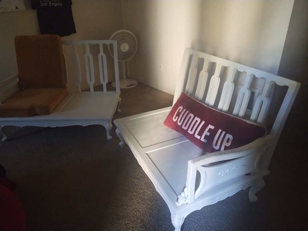 White Wooden Sofa Can Be Split Or Use As A Full Couch