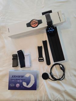 Samsung Galaxy Watch 4 Bundle + Original Box & Extra Bands