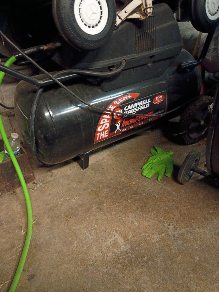Big Air Compressor. New Hose Ready To Use