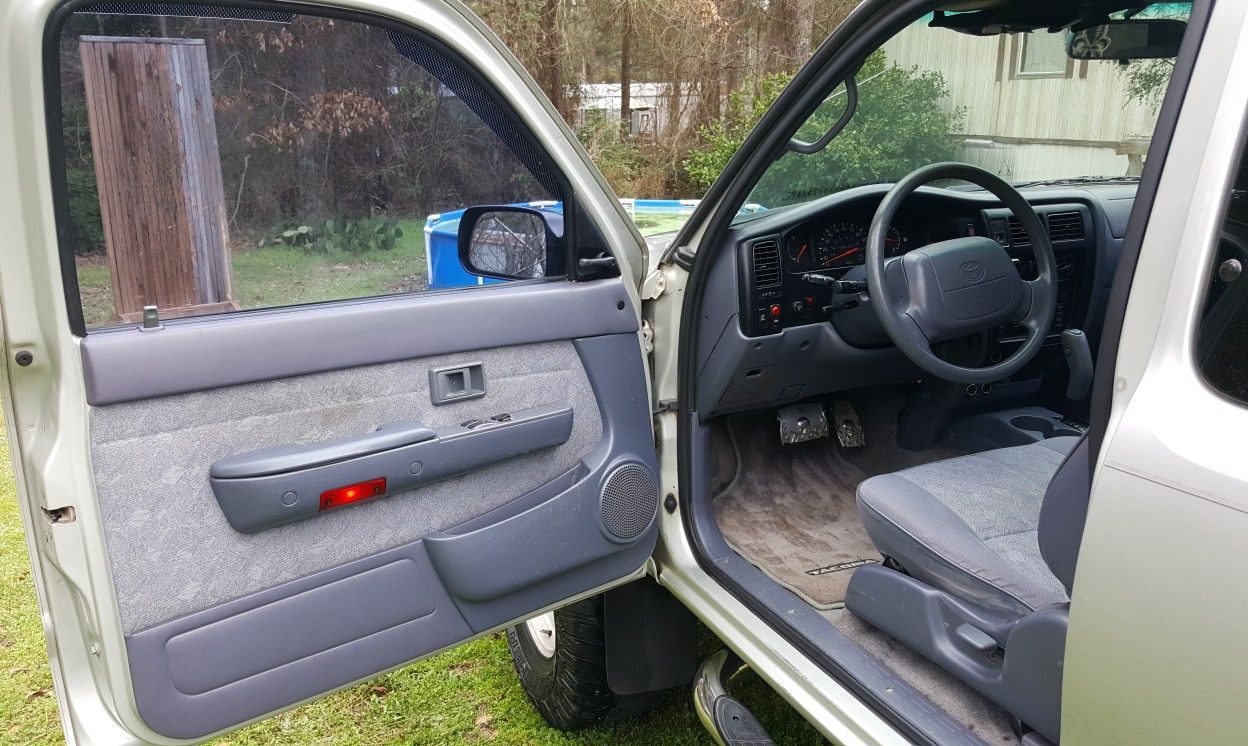 2000 Toyota Tacoma