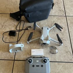 DJI Mini 3 Like New, W/Remote, Bag & Accessories