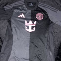 Inter Miami shirt size M