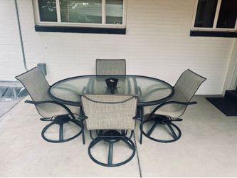 Homecrest outdoor table and chairs