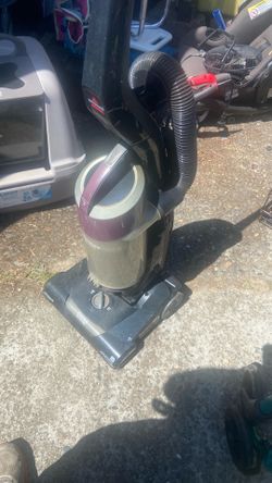 Bissel vacuum price 20$. Pick up. E. Side.  Tacoma
