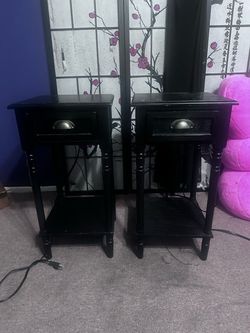 Black side table