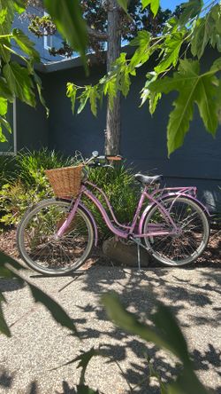 Schwinn Cruiser Bike with basket