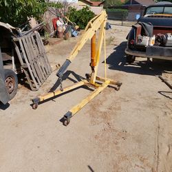 Engine Hosit Works Good