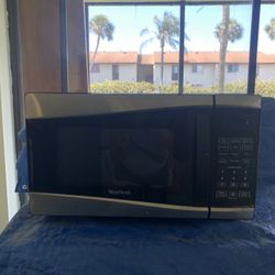 Microwave Oven