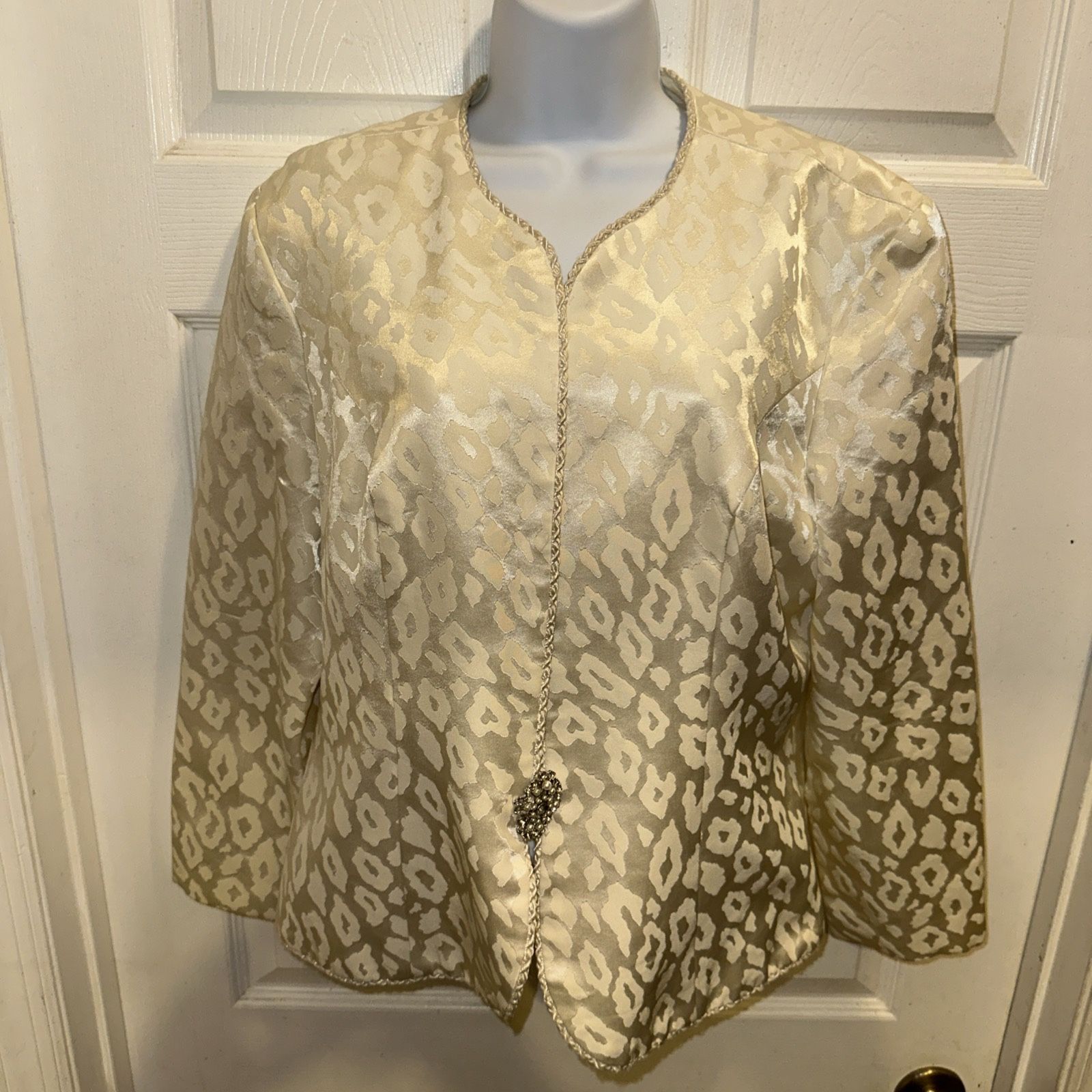 Vintage Cachet by Bari Protas Women's Ivory Tapestry Elegant jacket Sz 18.