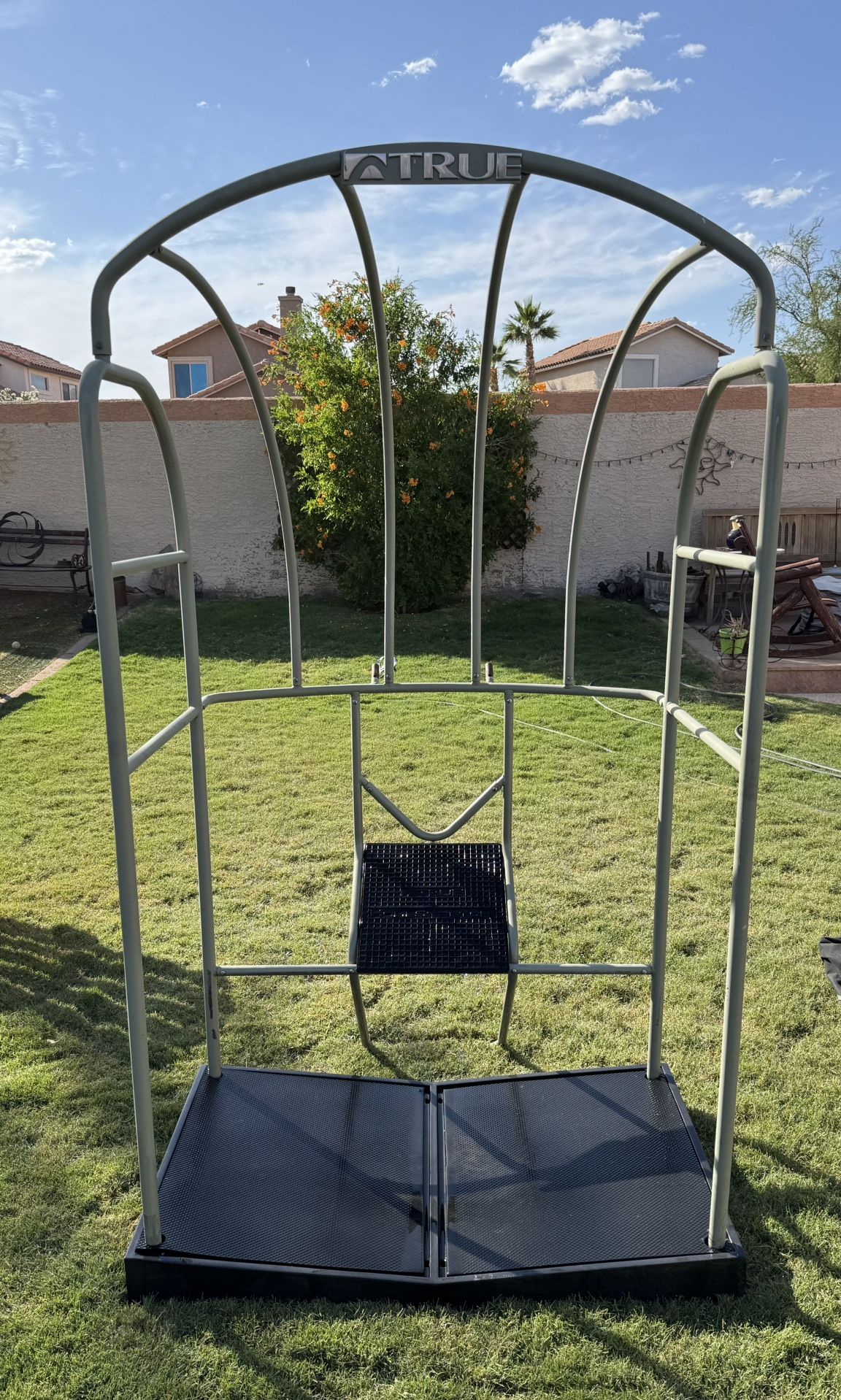 TRUE Fitness Stretch TRUEStretch Cage THE ULTIMATE IN FLEXIBILITY TRAINING