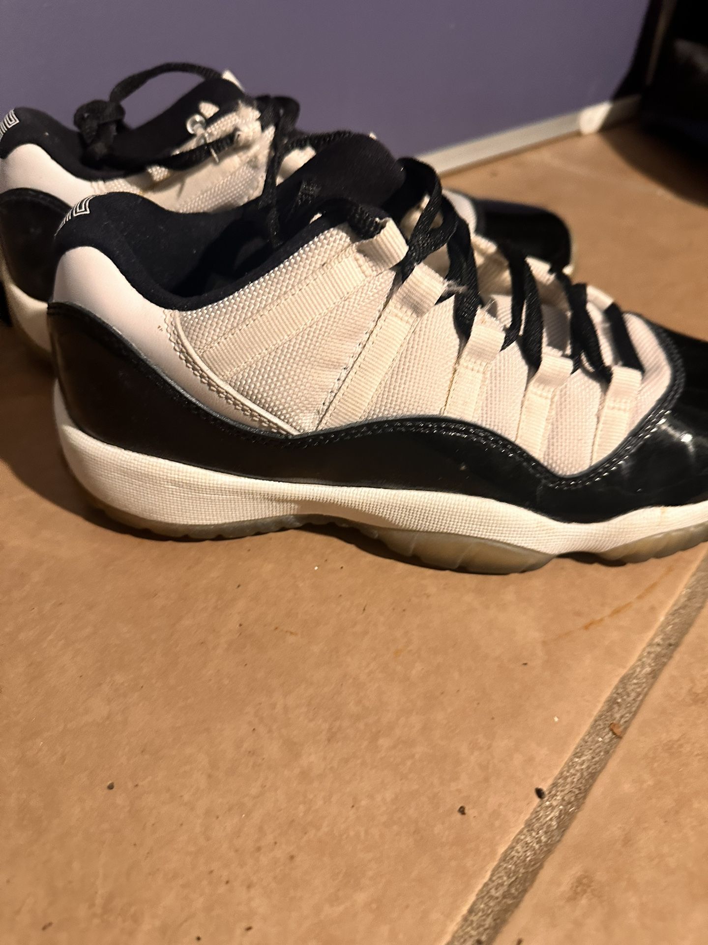 Jordan 11 Retro Low