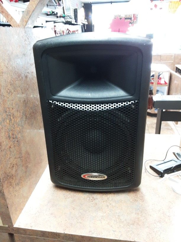 Harbinger Aps12 Active Powered Speaker 22 In Two Way. We Have A Pair Sold Separately At 189