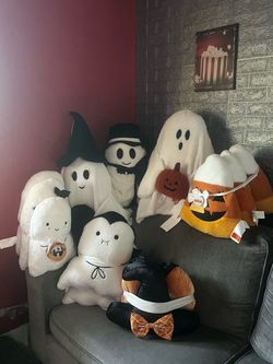 Big light up ghost punkin pillow