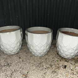 3 heavy ceramic pot planters