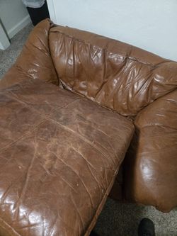Genuine Leater Seat With Footrest