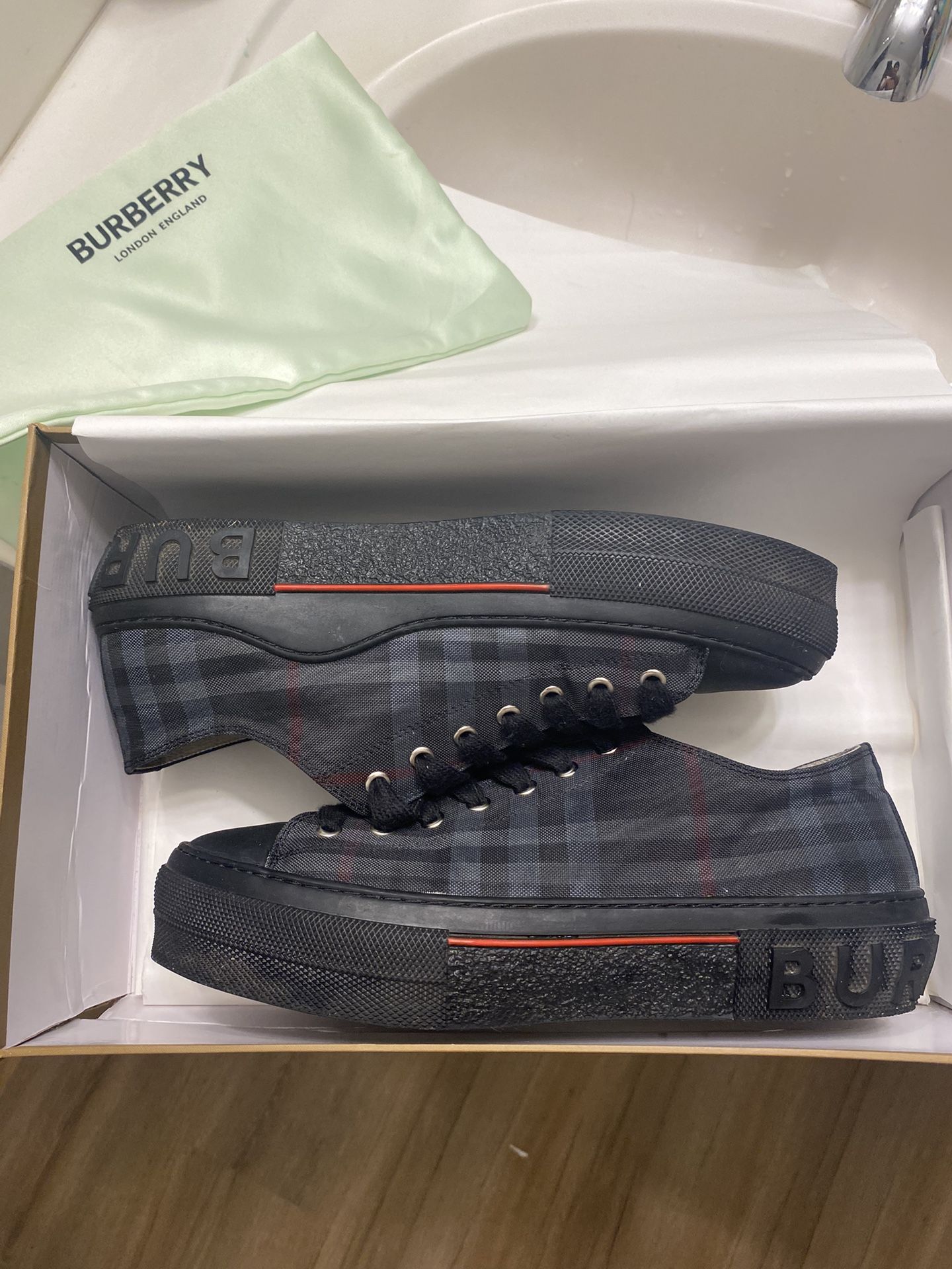 Burberry Shoes