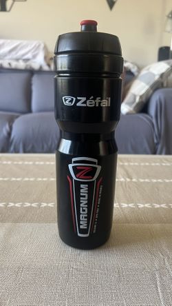BIKE WATER BOTTLE 33 OZ BLACK ZEFAL 164 MAGNUM NEVER BEEN USED