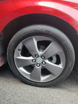2010-2016 Toyota Prius Premium 17 inch rims and tires