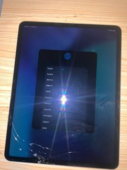 iPad Pro 12.9  5th gen  (locked)